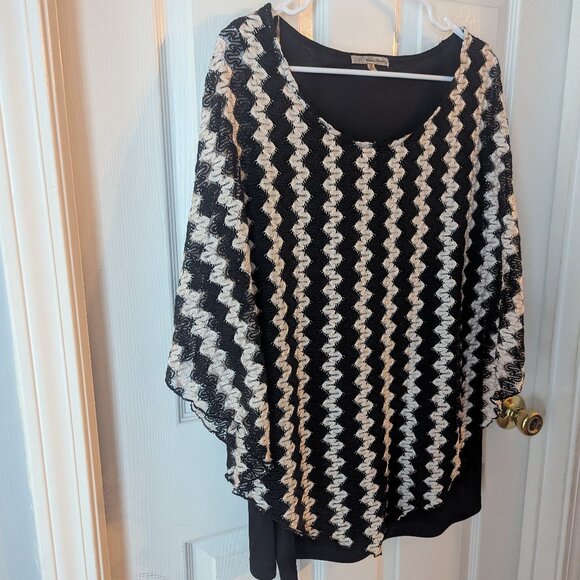 Ultra Teeze tunic top in cream and black - 2X - Picture 1 of 6